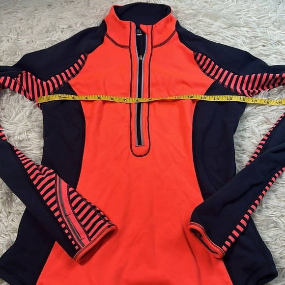 Lululemon Run: U-Turn Pullover Light Flare / Inkwell / Classic Stripe Light Flar - Picture 4 of 7